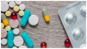 Study: Common Painkiller Ibuprofen Can Accelerate Antibiotic Resistance Through Genetic Mutation