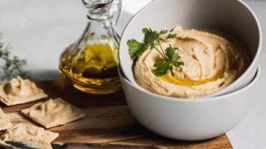 Hummus and Diabetes: A Nutritional Powerhouse for Blood Sugar Control