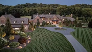 Taylor Swift, Travis Kelce Eye Ohio Mansion: A Glimpse Inside the Luxury Retreat with Recording Studio and Privacy Perks Near Cleveland
