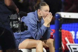 US Open: Anisimova Blames Closed Roof After Finals Defeat to Sabalenka