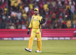 Aakash Chopra Rejects Irfan Pathan's MS Dhoni 'Hookah' Bias Allegations: 'Team Selection is About Winning'