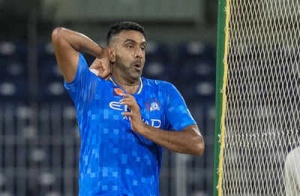 Ashwin Eyes BBL Debut After IPL Exit; Talks with Cricket Australia Underway
Hoặc:
Ravichandran Ashwin Considers BBL Move After IPL Retirement, Broadening Horizons
