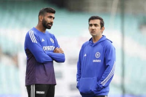 Asia Cup 2025: Former India Captain Threatens 'Strike' Over Bumrah's Selection Amid Workload Concerns