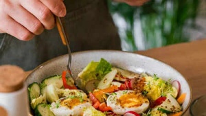 Hara Hachi Bu: Japanese '80% Full' Eating Secret for Weight Control and Mindful Meals, Fitness Coach Reveals