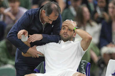 Injury Ends Dimitrov's Wimbledon Run After Commanding Performance Against Sinner
