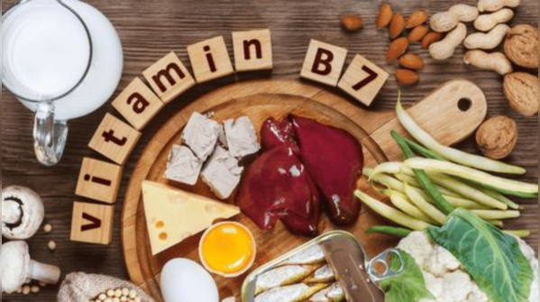 Vitamin B7 (Biotin): The hair strengthener