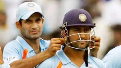 Hookah controversy! Irfan Pathan on MS Dhoni: 'Mere bina khana nahi khate the'