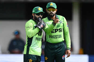 Asked about missing Babar Azam, Mohammad Rizwan, Pakistan cricketer hilariously replies: 'Ghar waalon ki bhi yaad nahin aati'